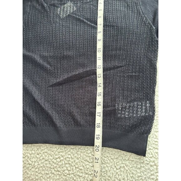 Free People H2O Crew Pullover Open Weave Knit Crop Top Black Size M - Picture 13 of 13